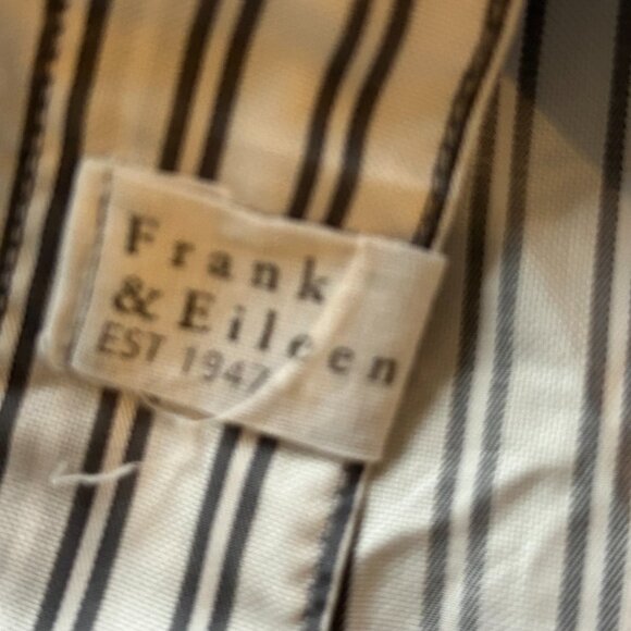Frank & Eileen Barry Striped Tailored Button-Up Shirt Size XS - Picture 5 of 16